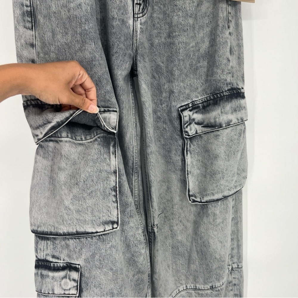 Snacks by Mother The Side Dish Cargo Skimp Gray Jeans in Salt and Pepper 27 NWT - Picture 3 of 11